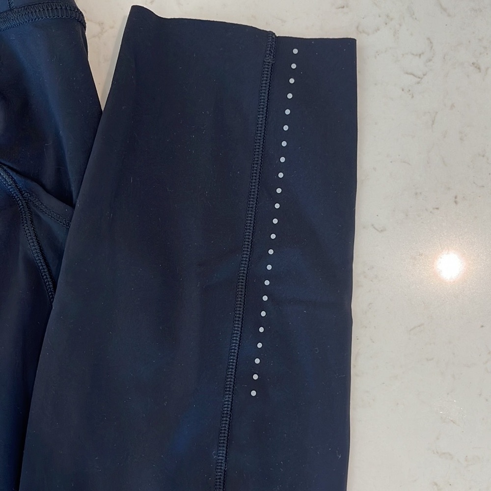 Lululemon Fast and free 7/8 size 6 - Picture 6 of 11